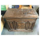 Vintage record player/radio cabinet, approx