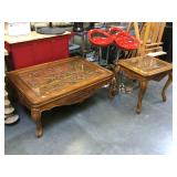 Matching coffee table w/end table both have a