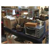 Table top - Lot of assorted kitchen items and