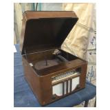 Vintage wooden Truetone radio model. D2642