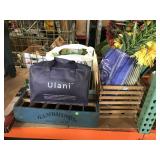 Lot of assorted decorative household items