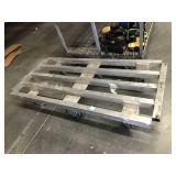 Rolling Aluminium dunnage rack