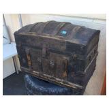 Vintage wooden trunk w/metal accents, missing