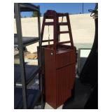 Table & seating waste receptacles enclosure