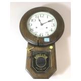 31 Day Regulator Clock w/Key. Wooden Casing