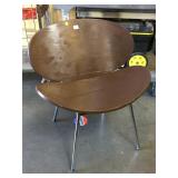 Wooden chair w/metal frame