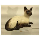 Royal Doulton Siamese cat, 7 inches long, vg