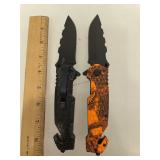 2 Folding Knives