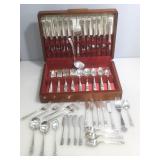 Community Plate Flatware set w/wood chest