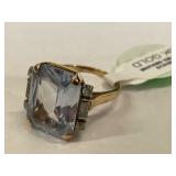 10K Gold Topaz Ring 6.6g  size 7