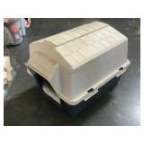Petmate dog house, approx 27x23x20 inches
