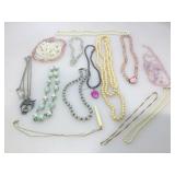 Costume jewelry incl. Glass necklaces and others
