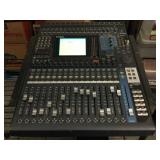 Yamaha DM100 Version Z, powers up, good screen,