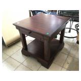 Aspenhome end gable w/drawer, approx 26x28x25