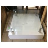 White coffee table w/glass top, approx 30x30x12