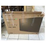 Insignia 39" Led Tv w/remote and missing stand,
