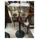 Floor bubble gum dispenser