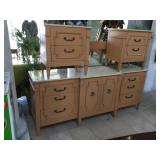 Bedroom set incl. Dresser w/marble top and