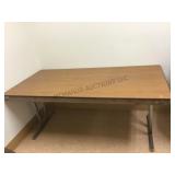 FOLDING BANQUET TABLE FOLDING BANQUET TABLE