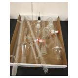 GROUP OF ASSORTED GLASS LABORATORY FLASKS GROUP OF ASSORTED GLASS LABORATORY FLASKS