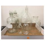 GROUP OF ASSORTED GLASS LAB BOTTLES GROUP OF ASSORTED GLASS LAB BOTTLES