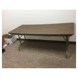 FOLDING BANQUET TABLE FOLDING BANQUET TABLE