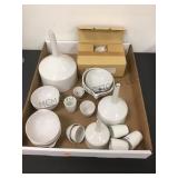 GROUP LOT CERAMIC LAB WARE GROUP LOT CERAMIC LAB WARE