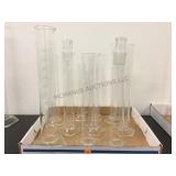 GROUP OF ASSORTED GLASS BEAKERS GROUP OF ASSORTED GLASS BEAKERS