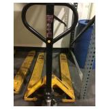 ULINE PALLET JACK 5500 LBS ULINE PALLET JACK 5500 LBS