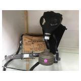 GAS MASK & INSTRUCTIONS, FILTRATION CANISTER,