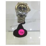 ESQUIRE  GENTS SWISS WATCH WITH DATE BOX