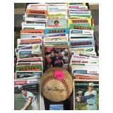 TRAY OF VINTAGE SPORTS CARDS & SIGNED BASEBALL
