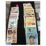 TRAY LOT OF VINTAGE SPORTS CARDS