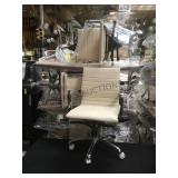 CREAM COLORED HIGH END OFFICE CHAIRS    12XMONEY