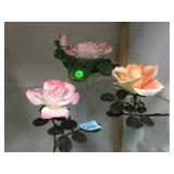ROSE NIGHT LITE & 2 ROSES OF MONOUR ROSE NIGHT LITE & 2 ROSES OF MONOUR