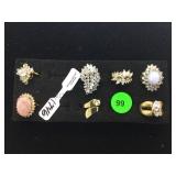 ASSORTMENT OF FASHION JEWELRY RINGS ASSORTMENT OF FASHION JEWELRY RINGS
