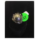 STERLING SILVER SOUTHWESTERN DESIGN RING SIZE 7 STERLING SILVER SOUTHWESTERN DESIGN RING SIZE 7