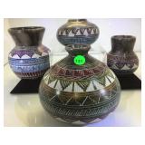 4 PIECES OF HORSEHAIR POTTERY SIGNED 4 PIECES OF HORSEHAIR POTTERY SIGNED