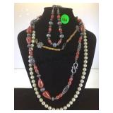 NECK OF PEARL& BEAD NECKLACES & MORE NECK OF PEARL& BEAD NECKLACES & MORE