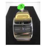LADIES DKNY WATCH WITH GENIUNE LEATHER BAND LADIES DKNY WATCH WITH GENIUNE LEATHER BAND