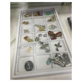 TRAY LOT OF PENDANTS TRAY LOT OF PENDANTS