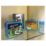 2 METAL LUNCH BOXES 1 WITH THERMOS & 2 SETS 2 METAL LUNCH BOXES 1 WITH THERMOS & 2 SETS
