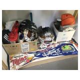 SHELF LOT OF SPORTS PENDANTS, HEAD GEAR SHELF LOT OF SPORTS PENDANTS, HEAD GEAR
