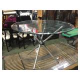 BEVELED ROUND GLASSTOP DINING ROOM TABLE BEVELED ROUND GLASSTOP DINING ROOM TABLE