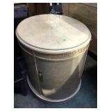 BLONDE OVAL END TABLE WITH GLASS TOP BLONDE OVAL END TABLE WITH GLASS TOP
