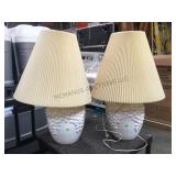 PAIR OF WHITE GRAPE TABLE LAMPS PAIR OF WHITE GRAPE TABLE LAMPS