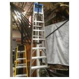 8' ALUMINUM LADDER 8' ALUMINUM LADDER