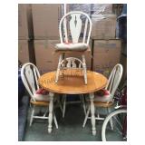 ROUND WOODEN DINNING TABLE W/ 4 CHAIRS ROUND WOODEN DINNING TABLE W/ 4 CHAIRS