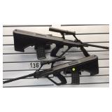 PAIR OF PLASTIC AUG BB GUNS PAIR OF PLASTIC AUG BB GUNS