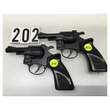 PAIR OF METAL PROP 6MM REVOLVERS PAIR OF METAL PROP 6MM REVOLVERS
